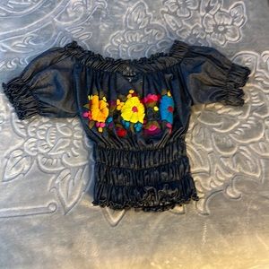 Women off the shoulder handmade crop top
